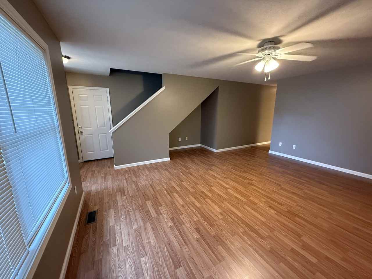 304 Brookside Pl - Photo 3 of 46