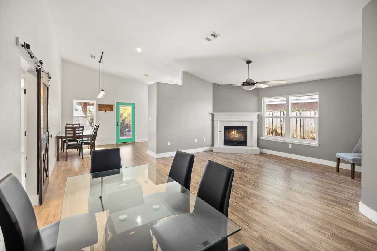 4622 Windstarr Dr #1 - Photo 5 of 50