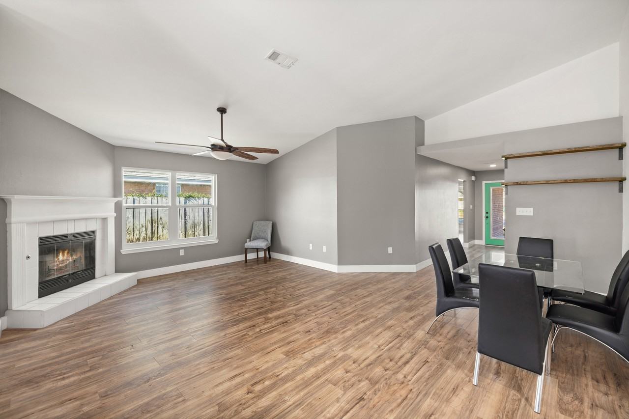 4622 Windstarr Dr #1 - Photo 7 of 50