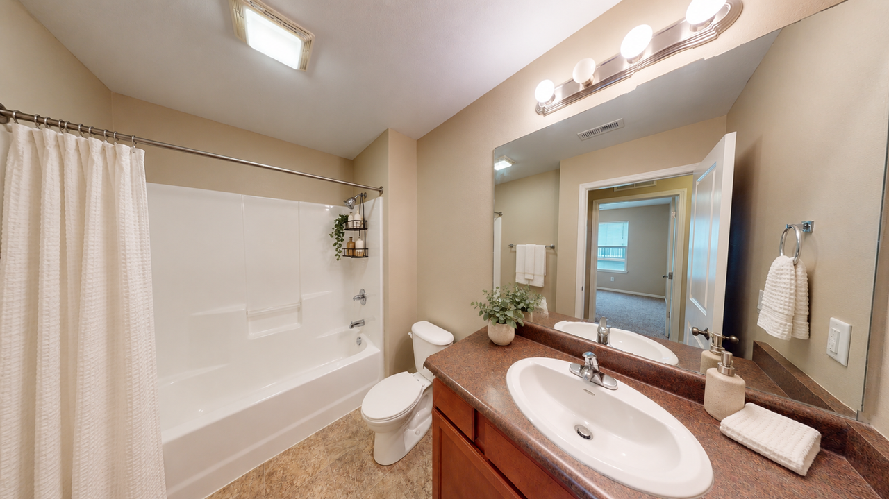 4612 Ne Milligan Ln - Photo 7 of 8