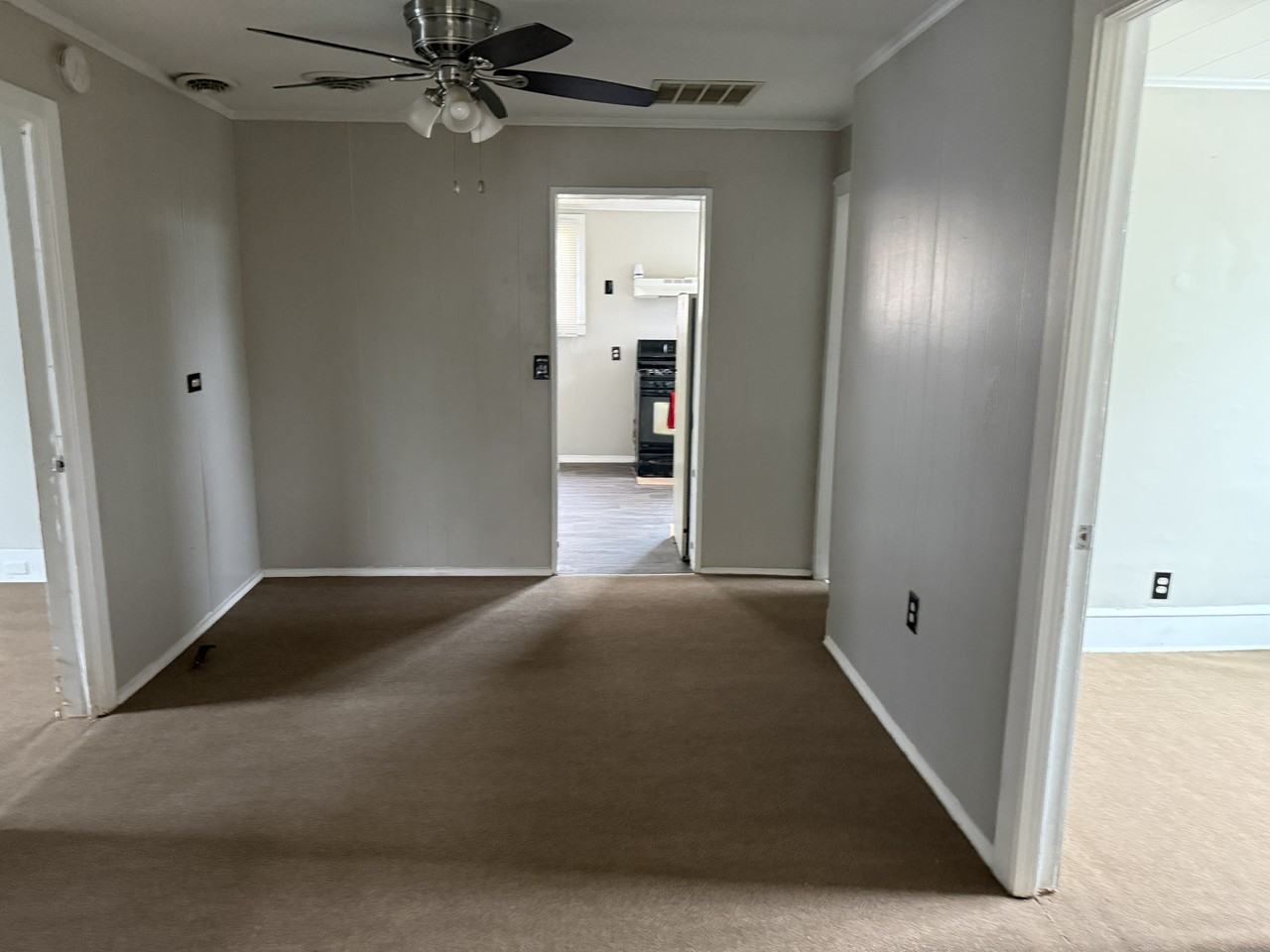 310 E 6th St #2 - Photo 3 of 10
