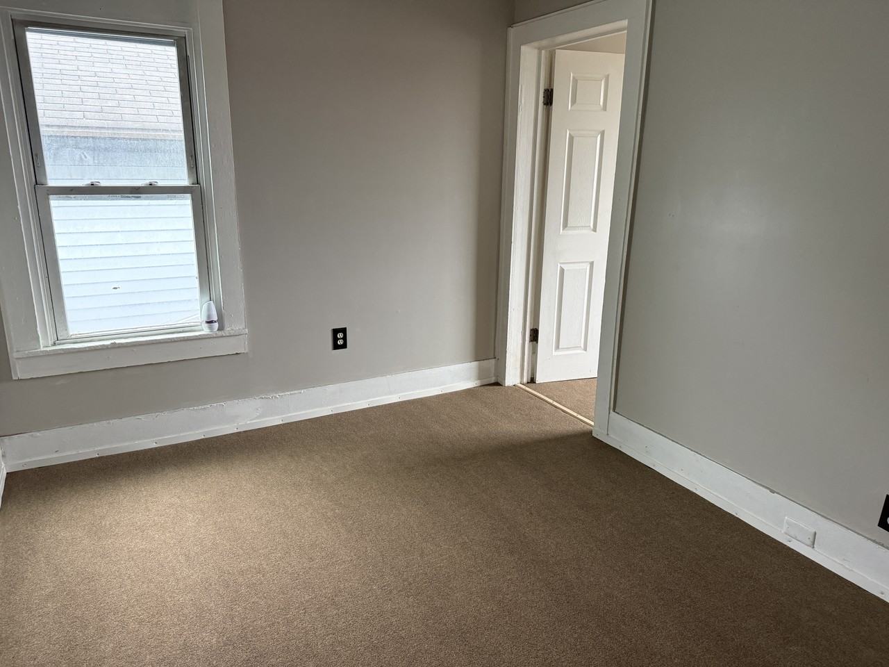310 E 6th St #2 - Photo 5 of 10