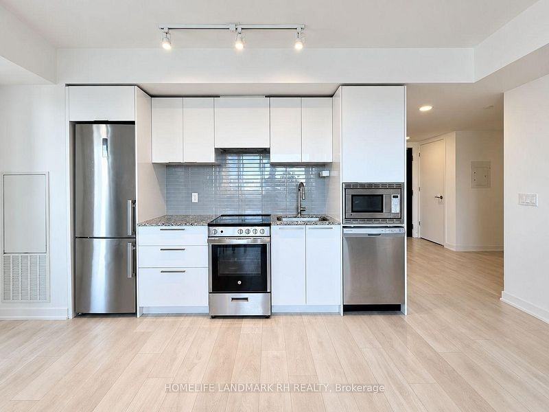 501 Yonge Street #2102 - Photo 3 of 9