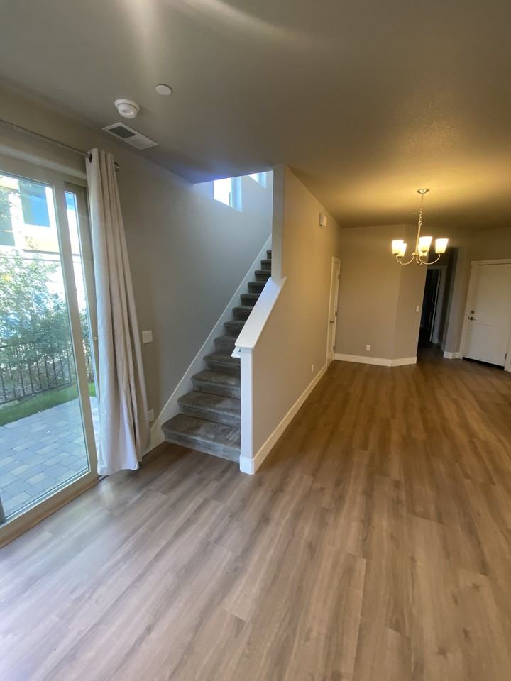 1208 Montevideo Cir #1 - Photo 6 of 19
