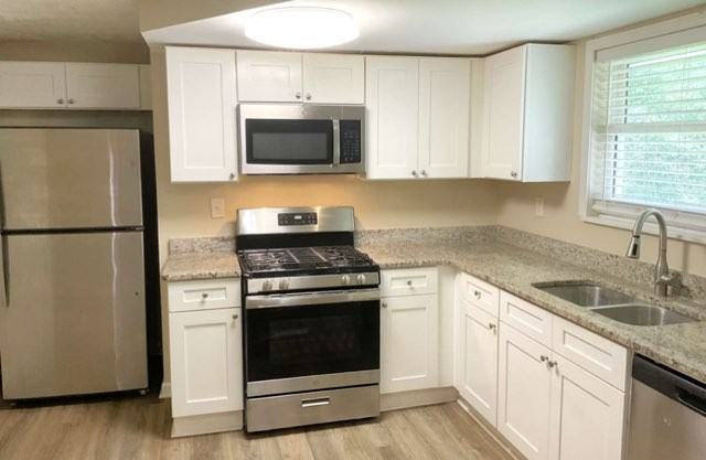 6256 Lakeview Drive #1# - Photo 2 of 7