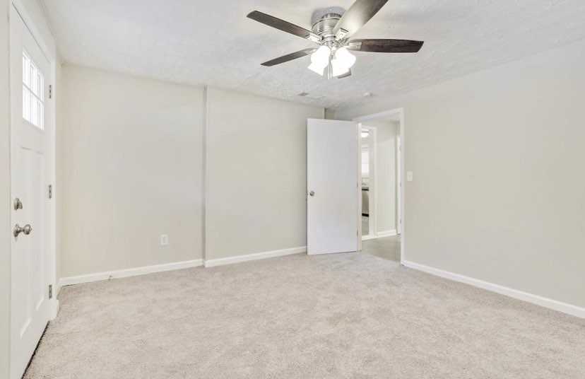 6256 Lakeview Drive #1# - Photo 3 of 7