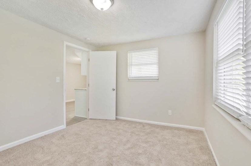 6256 Lakeview Drive #1# - Photo 4 of 7