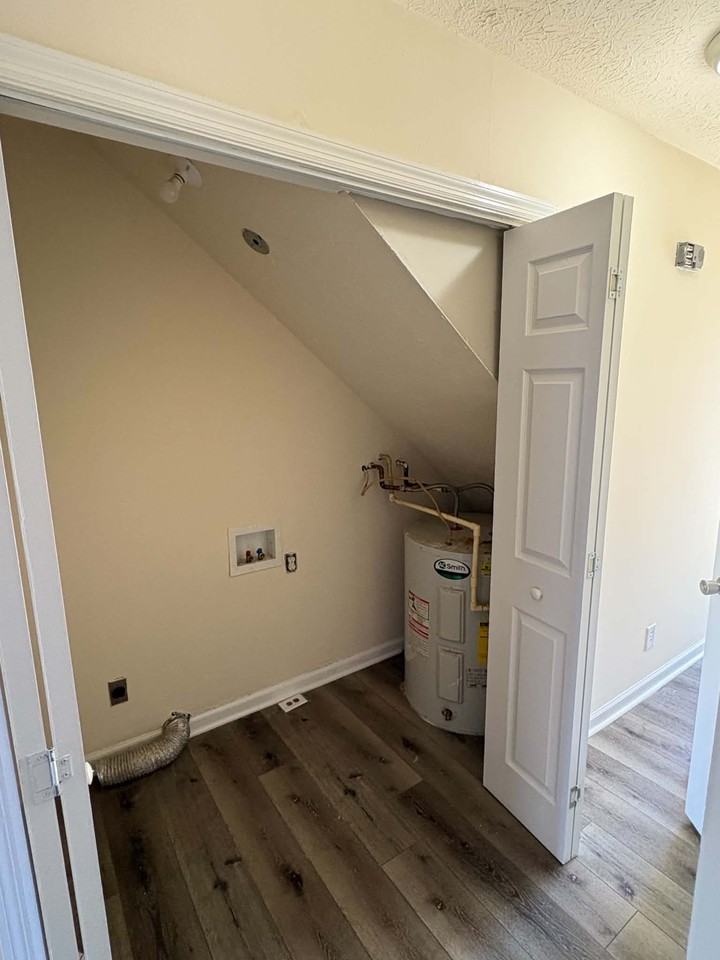 1712 Highland Way #D - Photo 6 of 29