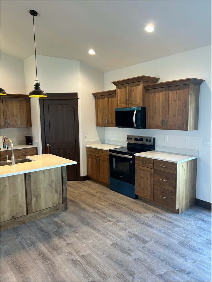 125 Thomas Way #1 - Photo 3 of 10