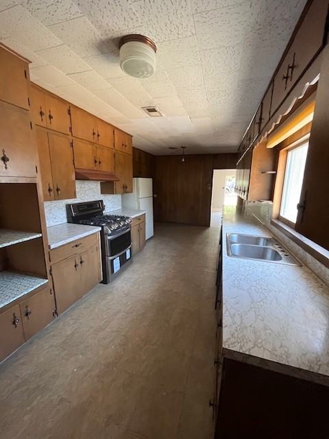 1364 Clinton Pl #1 - Photo 2 of 21