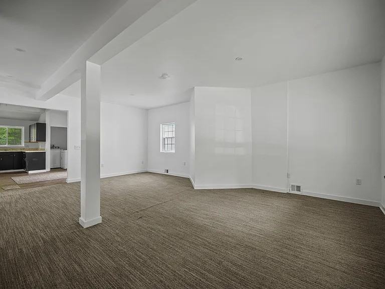 Pensdale St #132 - Photo 3 of 8
