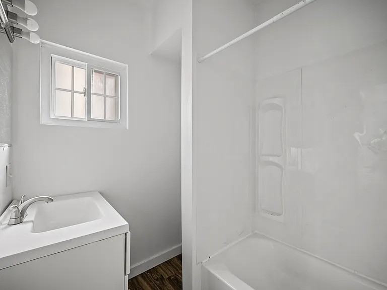 Pensdale St #132 - Photo 7 of 8