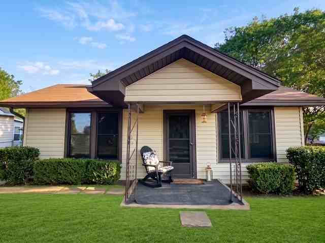 612 E Heron St - Photo 6 of 10