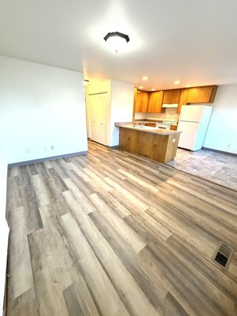3151 Forest Hills Dr #6 - Photo 4 of 14