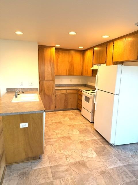 3151 Forest Hills Dr #6 - Photo 5 of 14