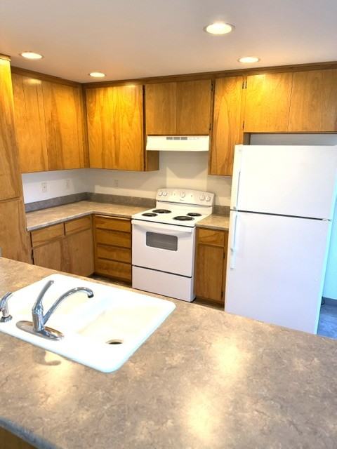 3151 Forest Hills Dr #6 - Photo 6 of 14