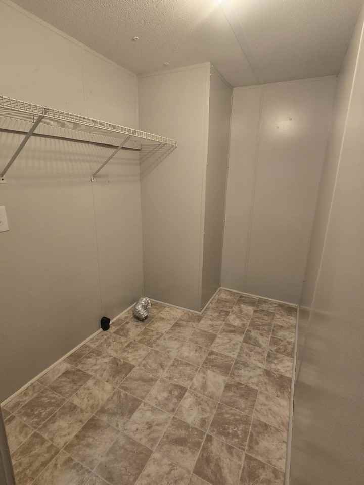 114 Suncrest Dr #114 - Photo 6 of 9