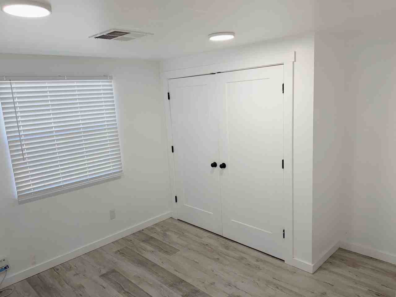 218 Chaparro Ln - Photo 7 of 10