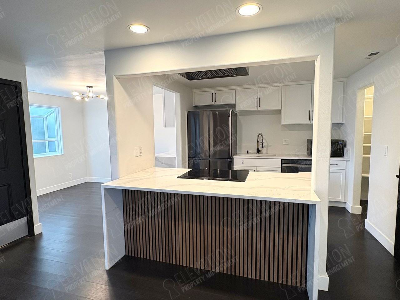 111 Nw Hawthorne Ave #2 - Photo 3 of 19