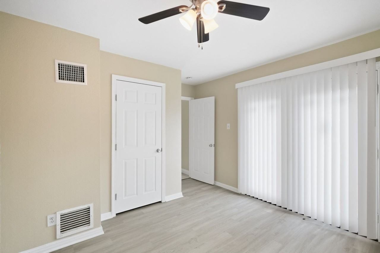 4022 Lowman St - Photo 6 of 18