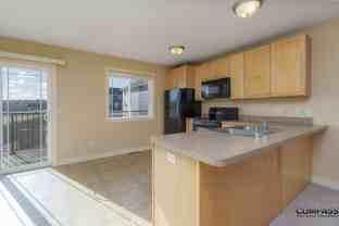 1049 W Macarthur Ave - Photo 1 of 1