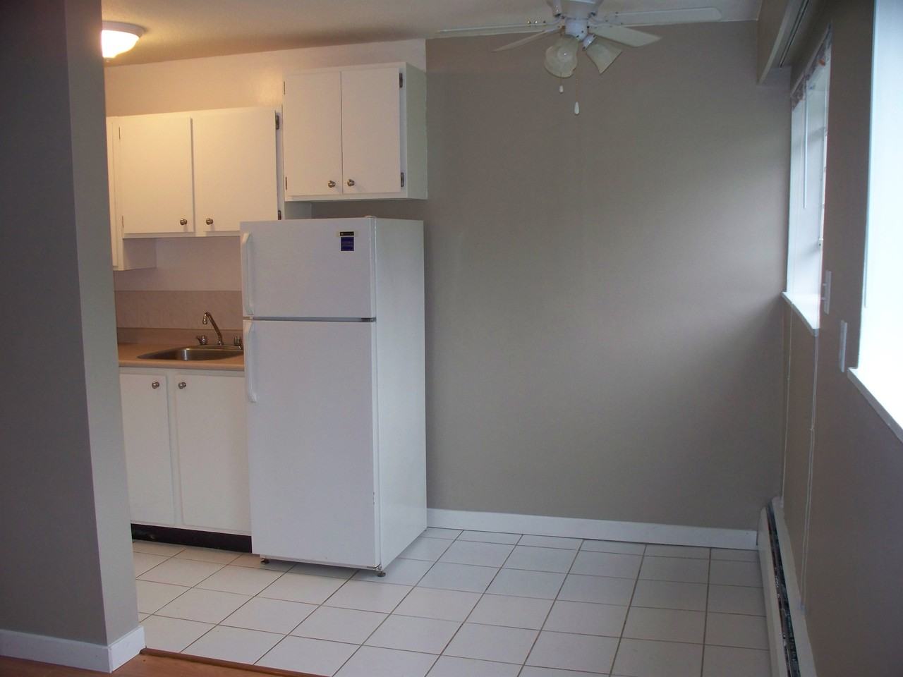 441 Ninth St #103 - Photo 3 of 7
