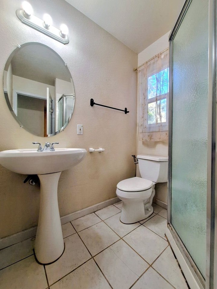 2162 Tamie Ln - Photo 3 of 35