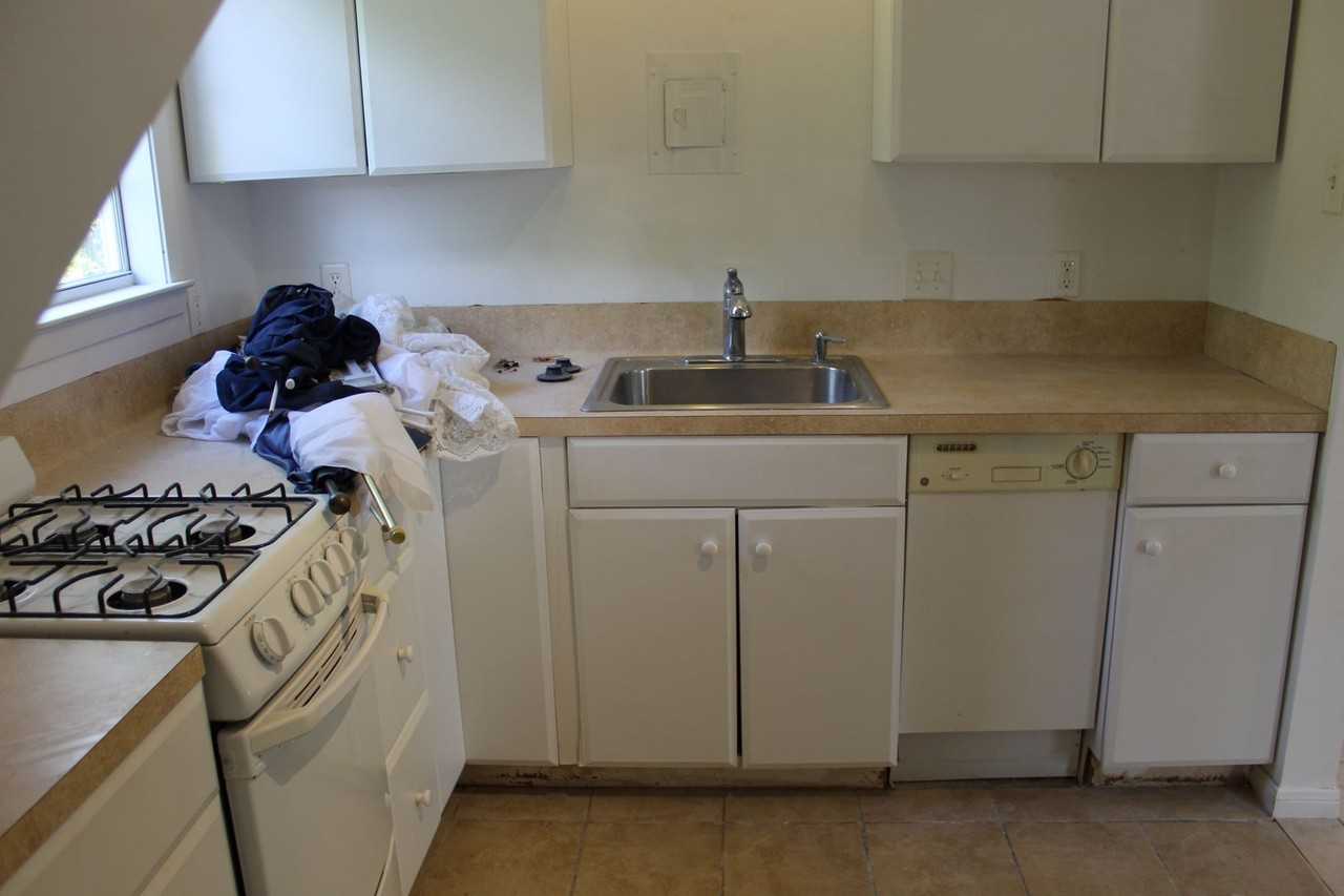 1010 W Live Oak St #B - Photo 6 of 7