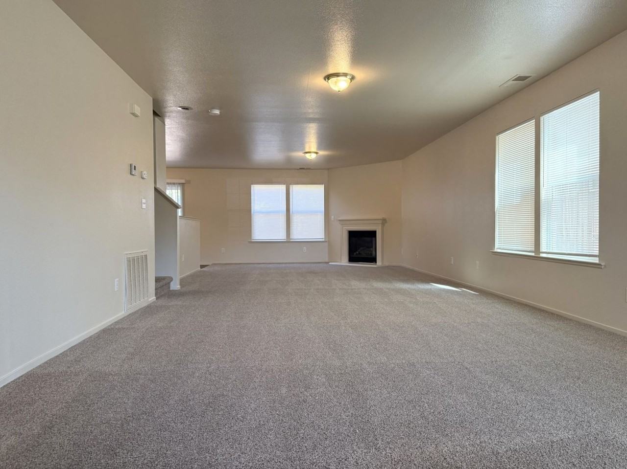 1277 Sunrise Dr - Photo 2 of 37
