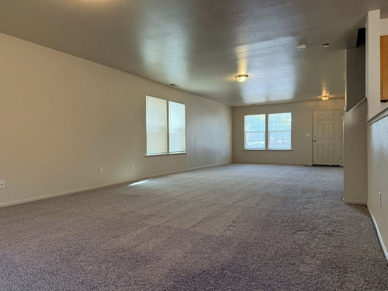 1277 Sunrise Dr - Photo 5 of 37