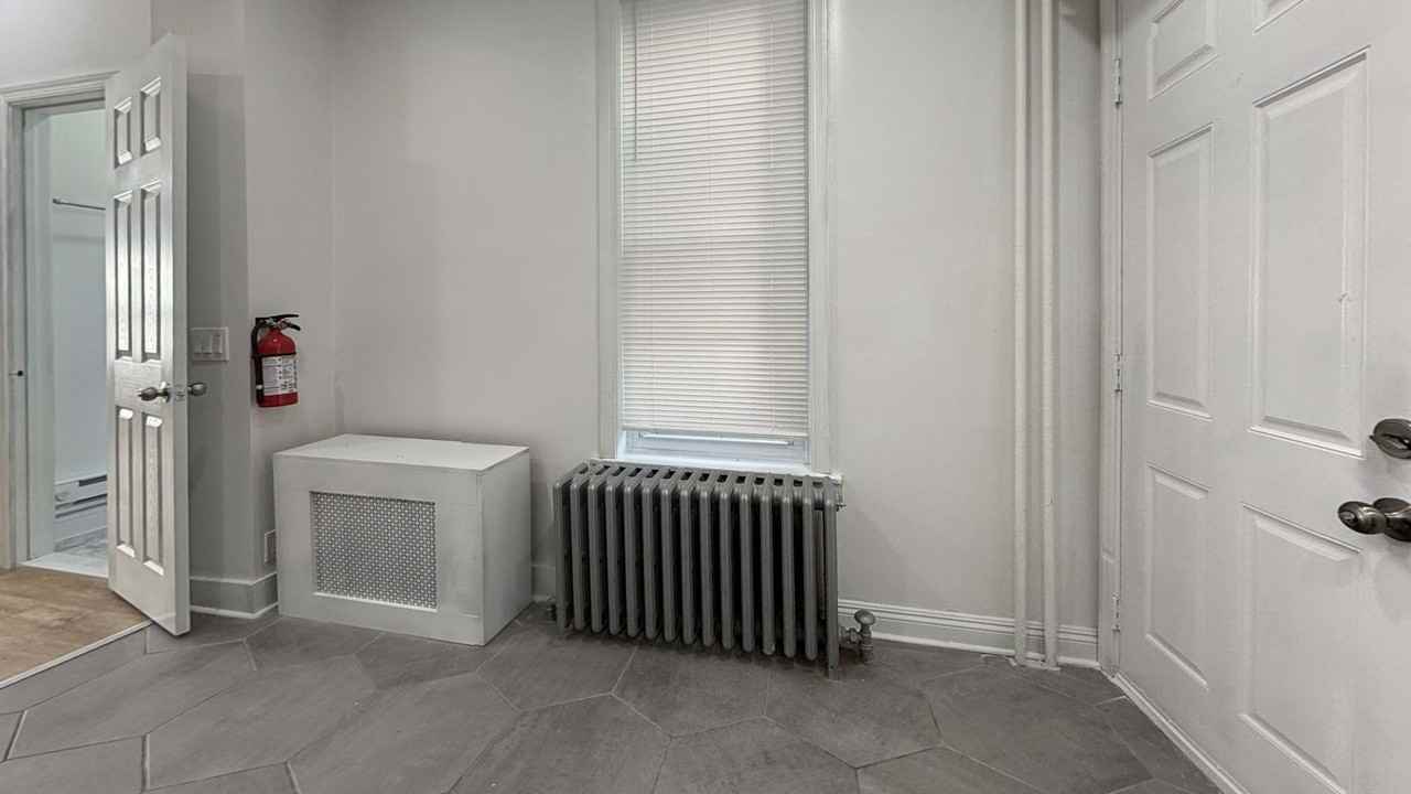 2915 Wilder St - Photo 5 of 17