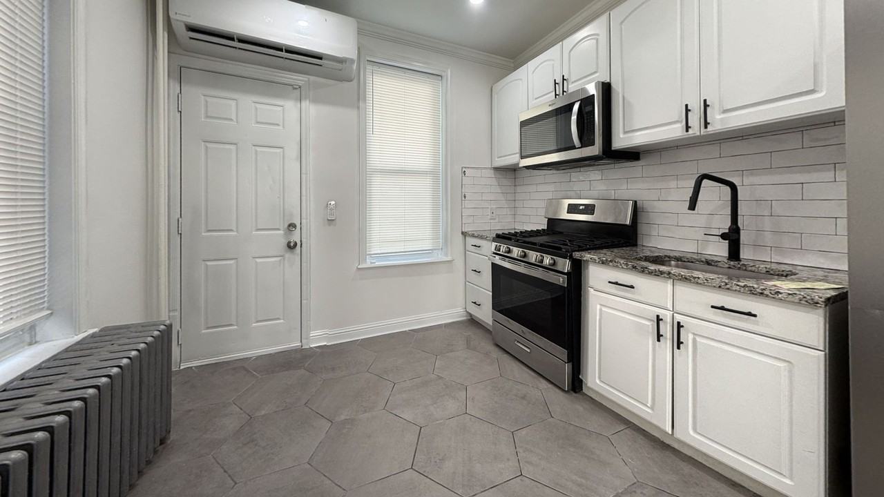 2915 Wilder St - Photo 6 of 17