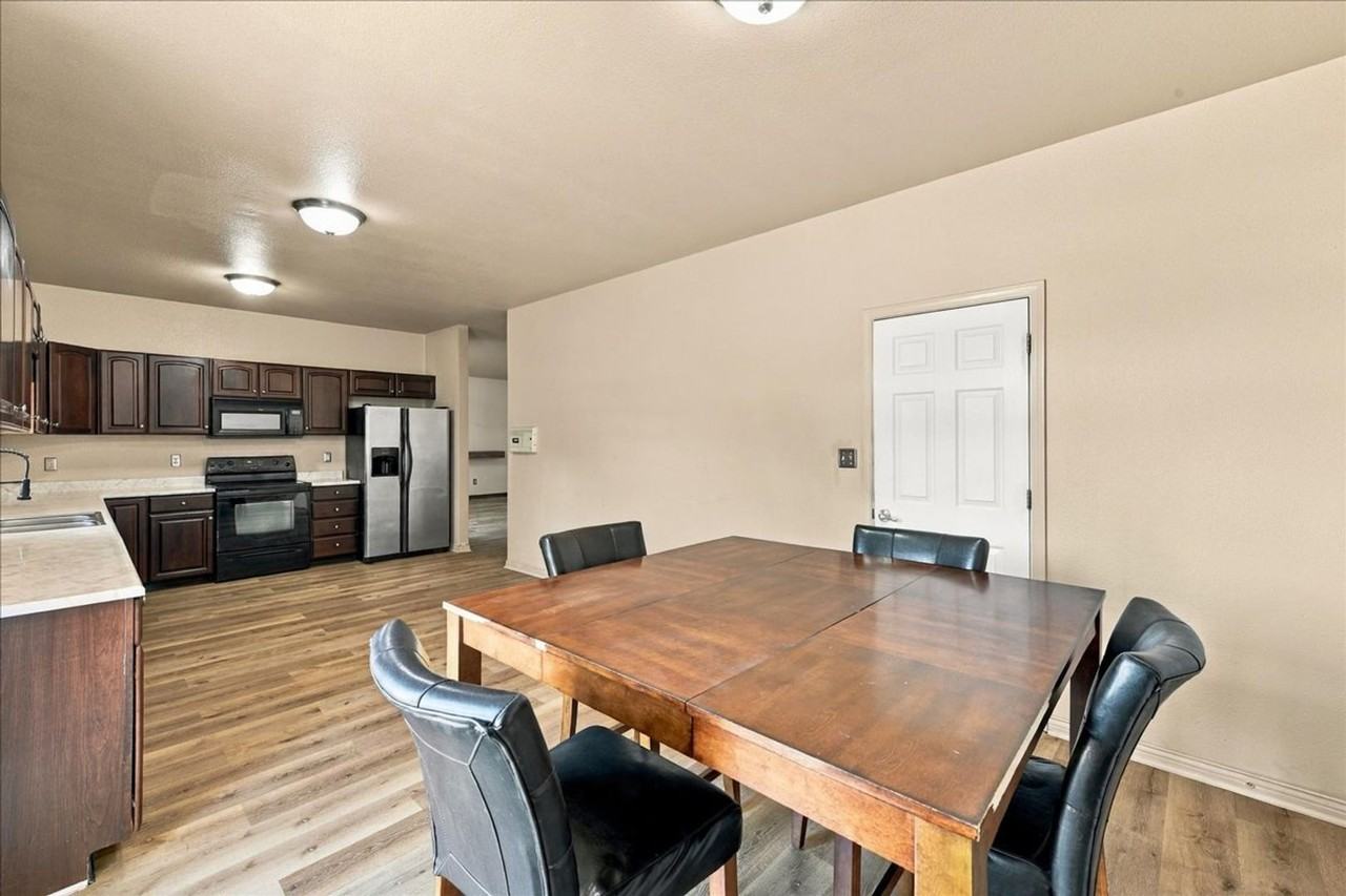 1816 Ernest Ct - Photo 5 of 18