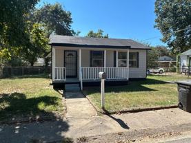 207 Roosevelt Rd - Photo 1 of 1