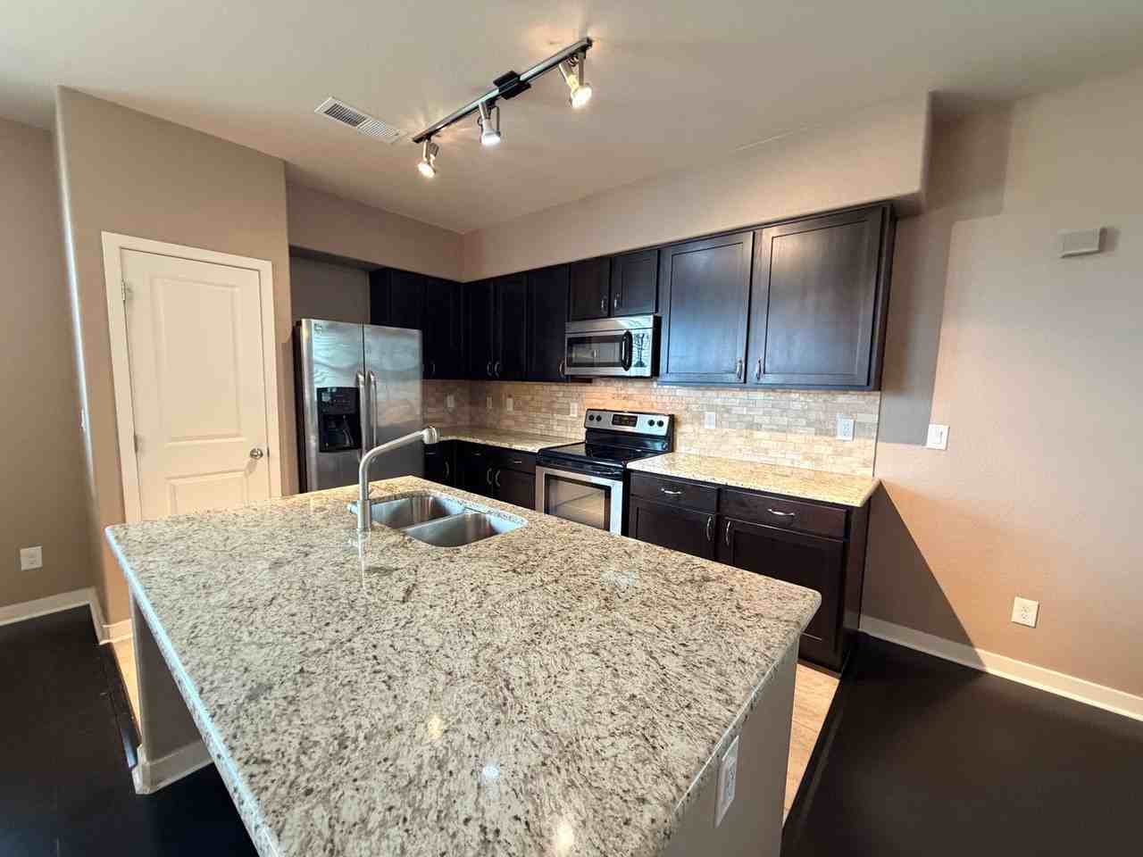 3611 S Perth Cir #104 - Photo 4 of 31