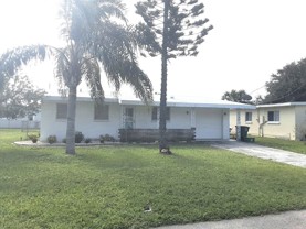 428 Manhattan Ave - Photo 1 of 1