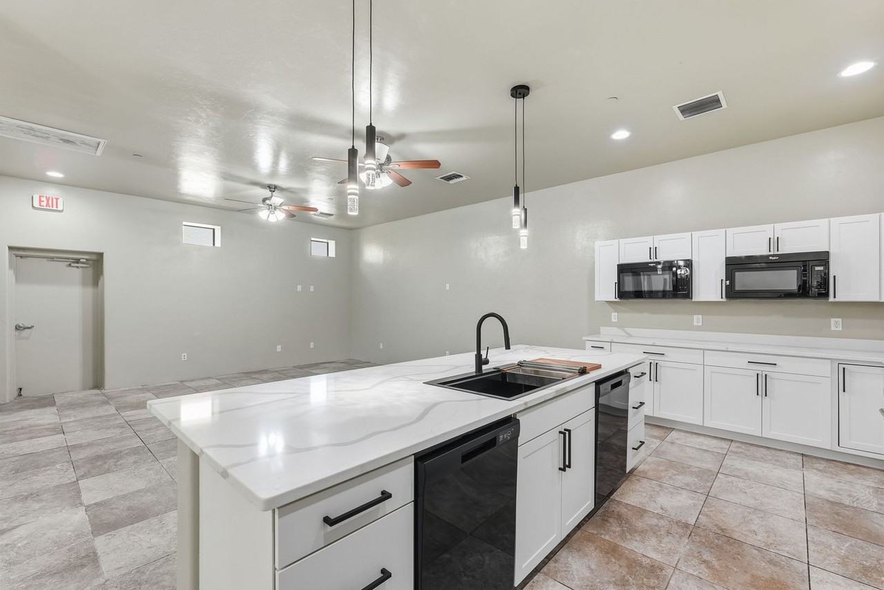 1724 1724 & 1730 N. 1st Ave. - Photo 4 of 50