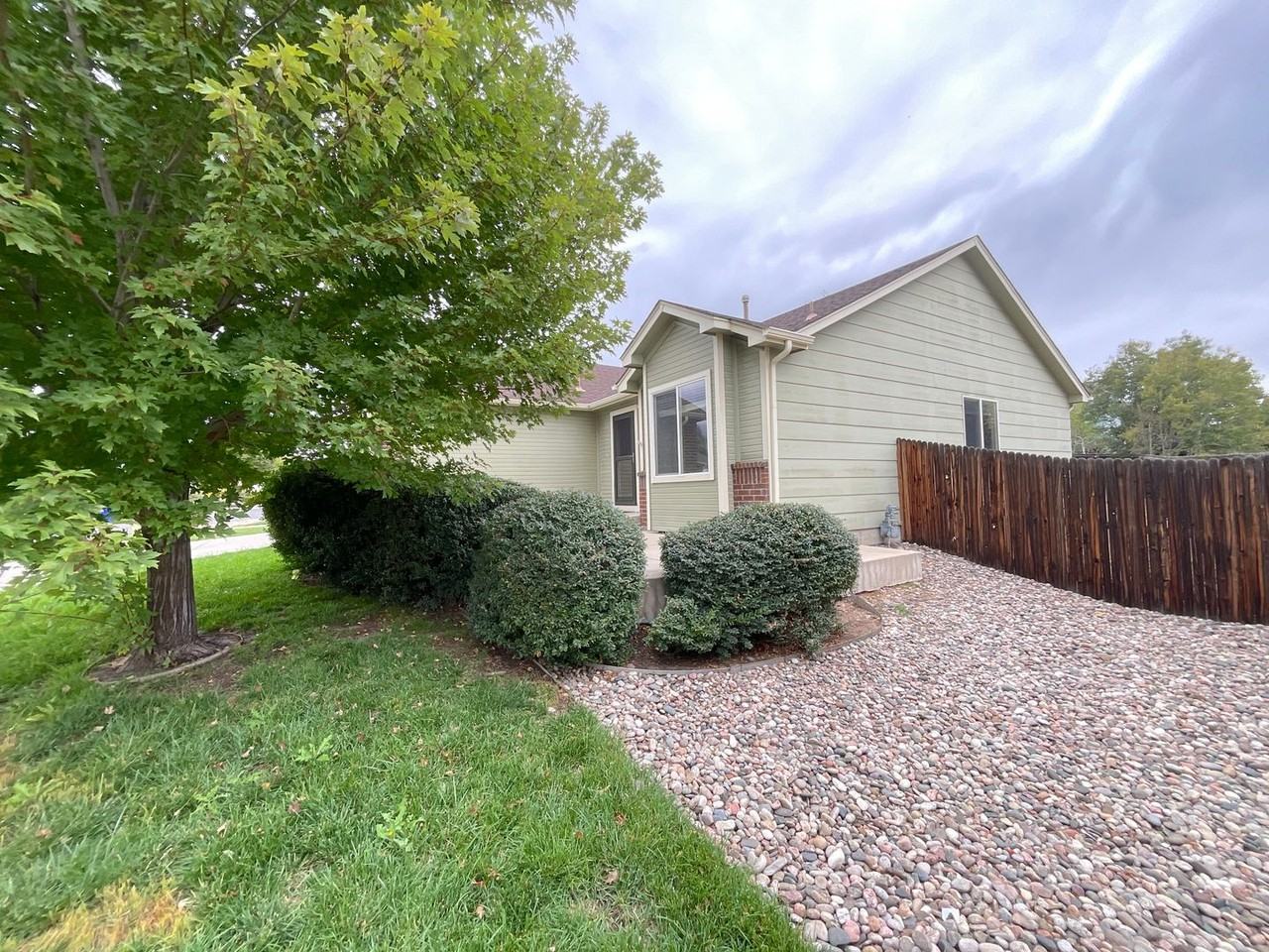 4325 Poplar Brook Dr - Photo 3 of 30