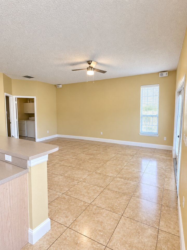 3390 Foxcroft Cir - Photo 5 of 13