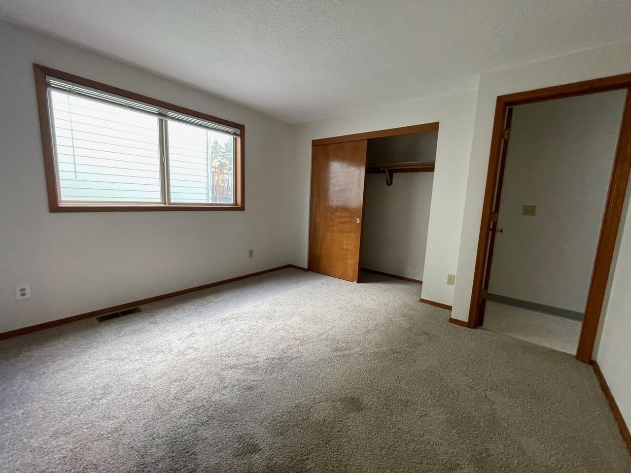 11032 Sw 47th Ave - Photo 7 of 10