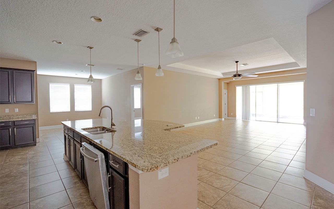 11321 Coventry Grove Cir - Photo 5 of 9