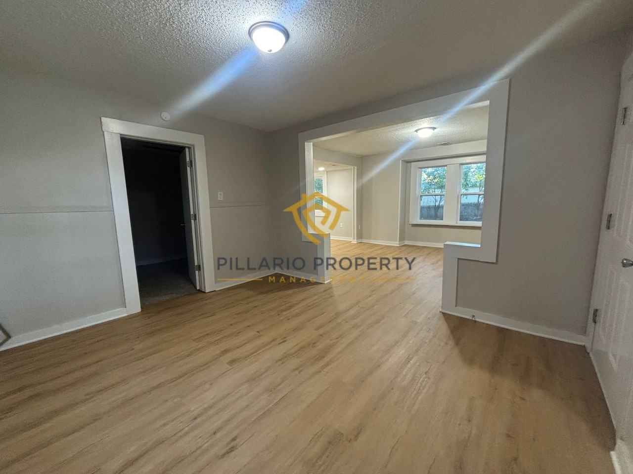 2435 S Roena St - Photo 2 of 13