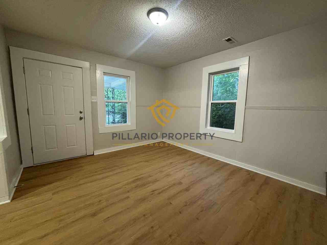 2435 S Roena St - Photo 6 of 13