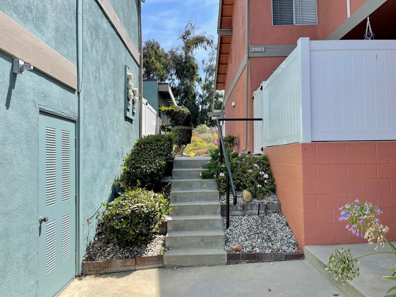 2991 Harbor Blvd - Photo 2 of 18
