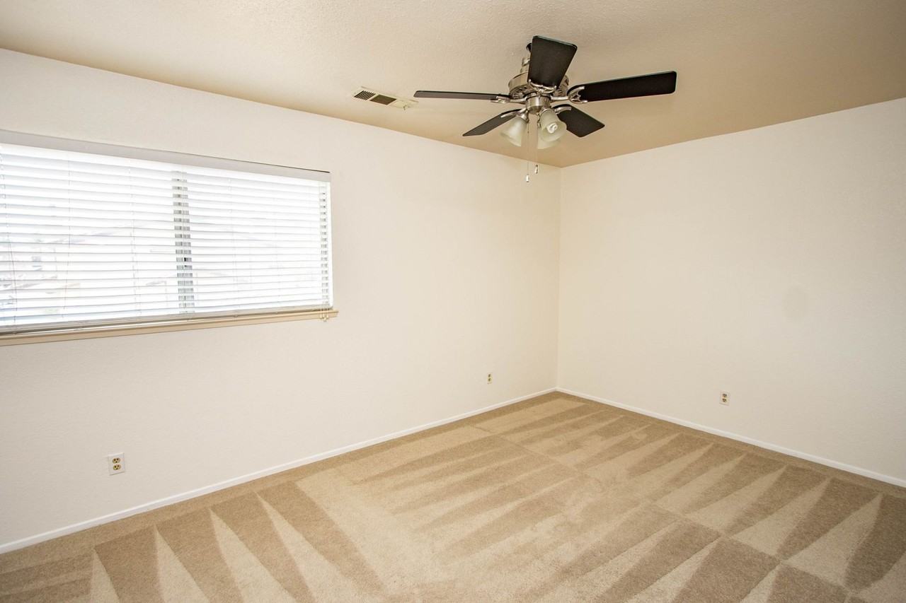 3074 Andre Ln - Photo 5 of 14
