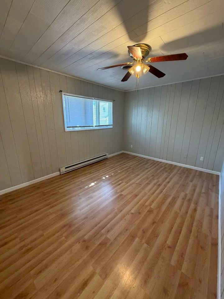 903 Highland St - Photo 2 of 7