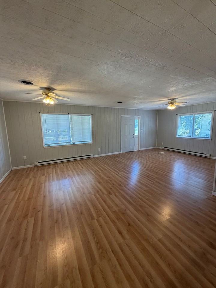 903 Highland St - Photo 7 of 7
