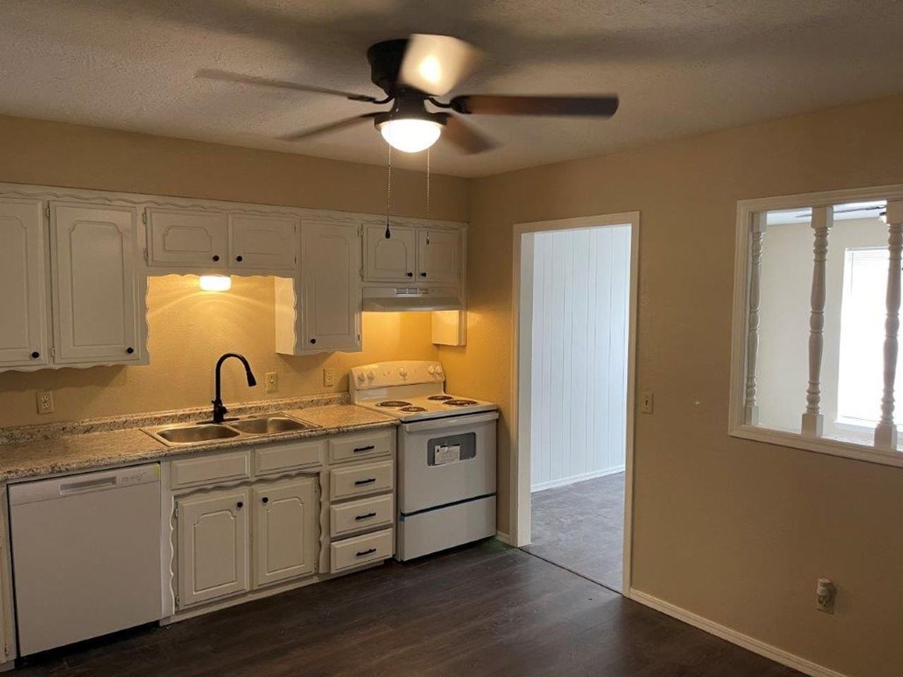 816 S 5th St - Photo 6 of 15