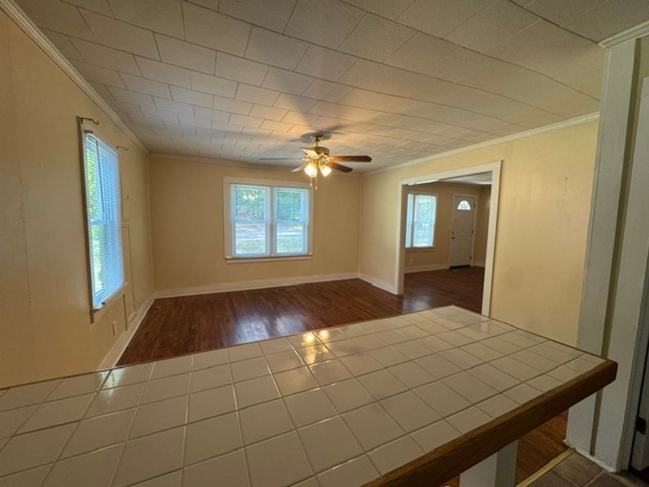 101 Turner St - Photo 4 of 13