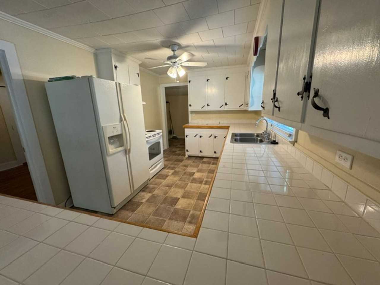 101 Turner St - Photo 5 of 13